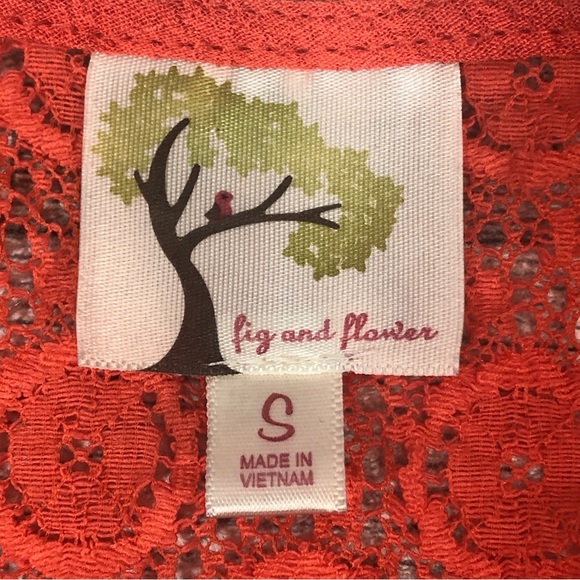 Fig and Flower Boho Embroidered Lace Top Small - Picture 4 of 8